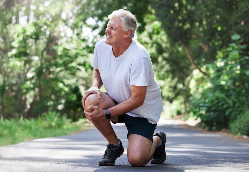 Physical Therapy's Role in Knee Pain Recovery: Expert Guide to Healing and Strengthening